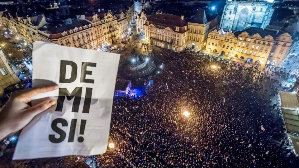 Demonstrace na Staroměstském náměstí